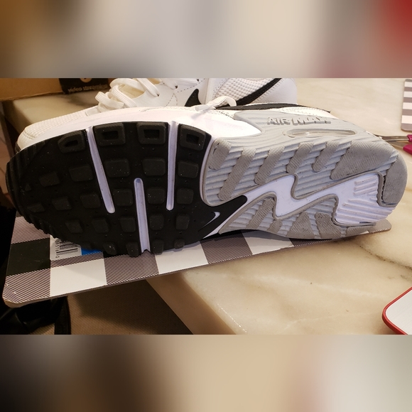 Sneakers - Picture 3 of 4